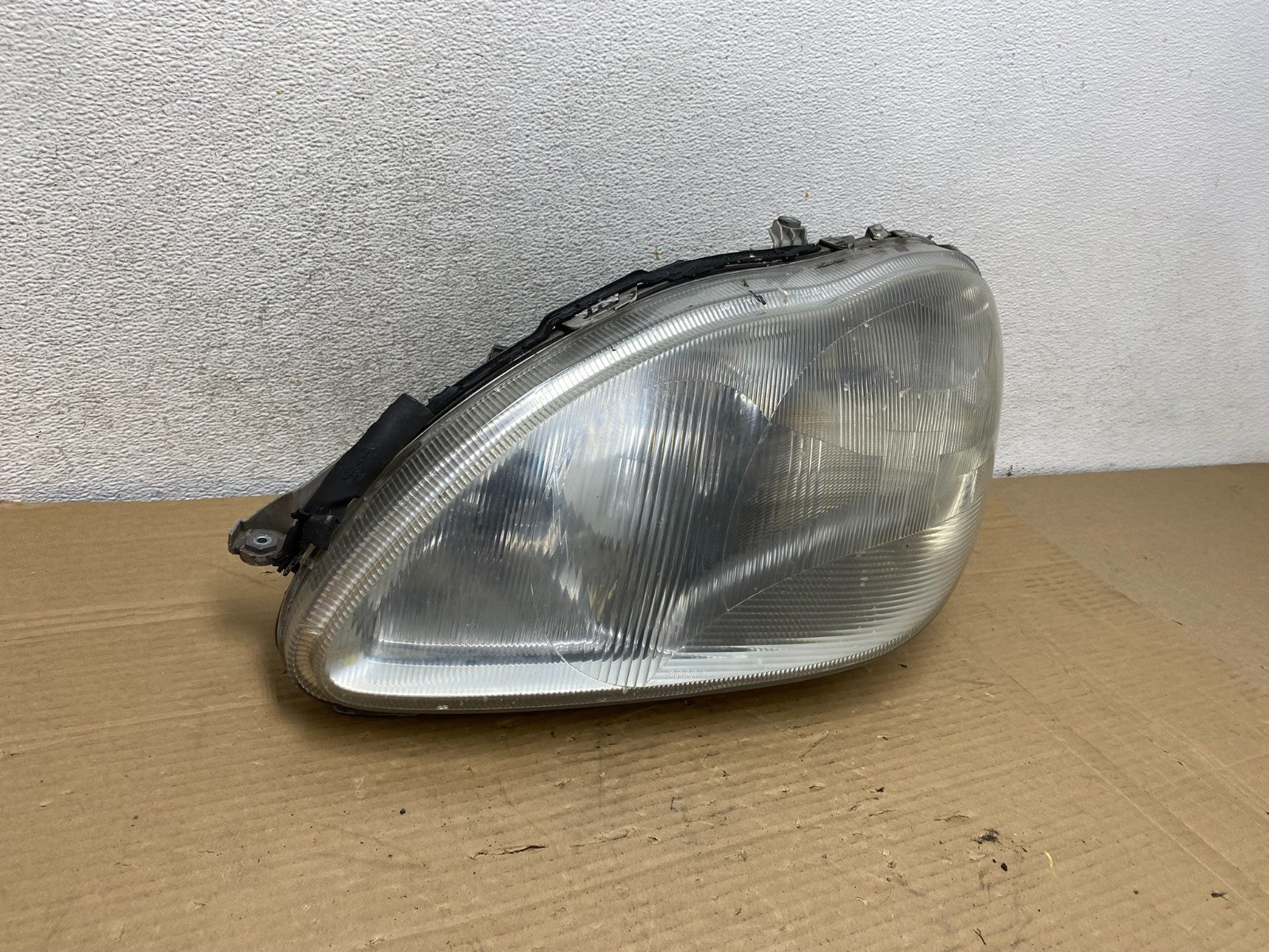 Xenon HID 2000 to 2002 Mercedes S-Class Left Driver LH Headlight AG8986 DW1