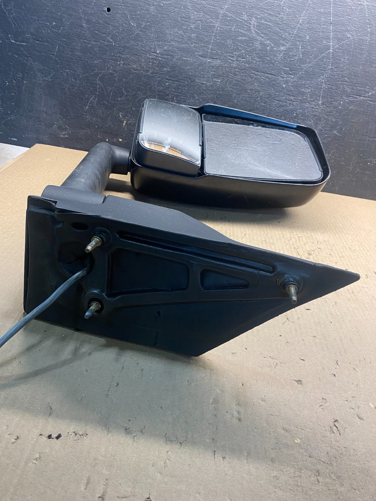 2003 to 2017 Chevrolet Express G2500 G3500 Left Side Door View Mirror AH3381 PS4