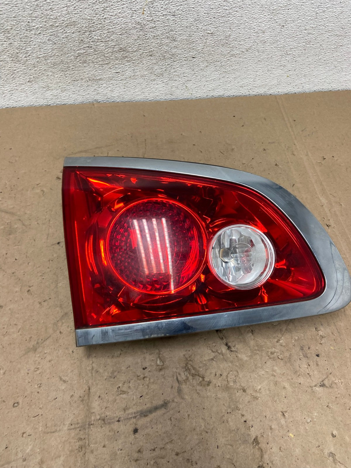 2008 - 2012 Buick Enclave Left Driver Lh Inner Tail Light AG5465 LK0