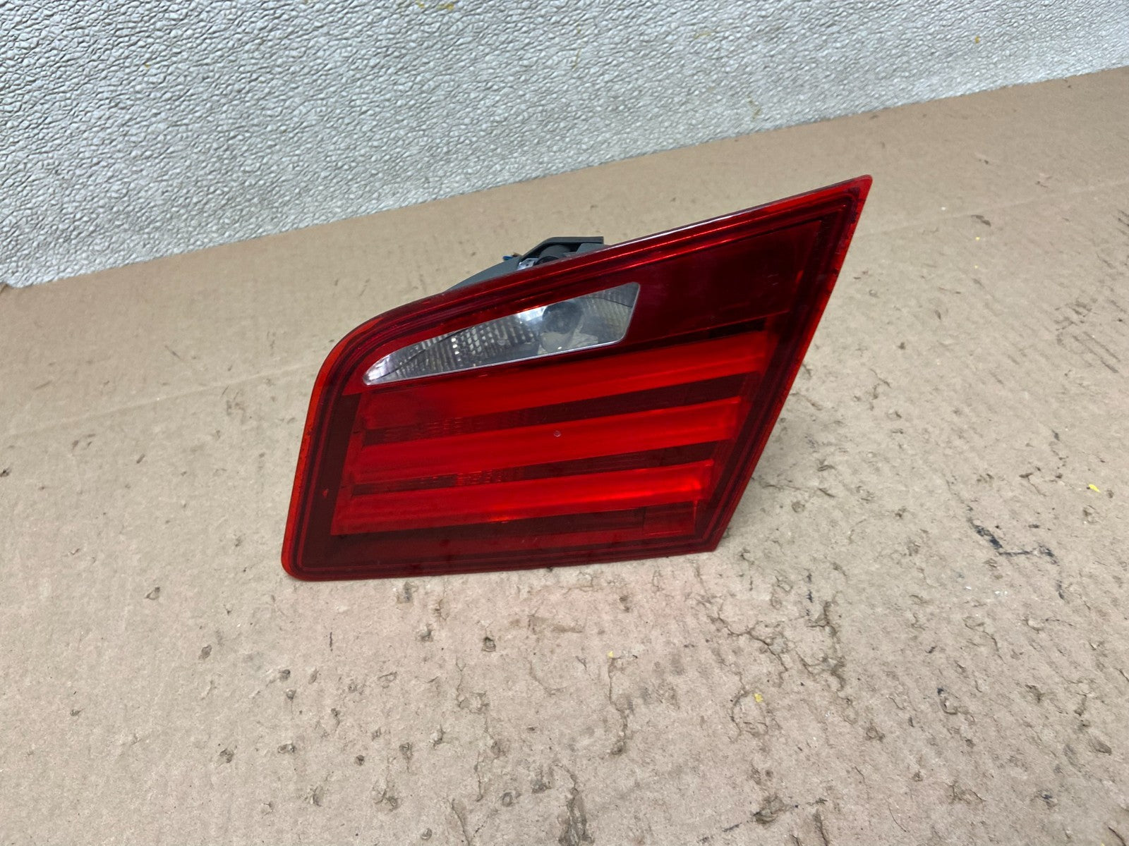 2011-2013 BMW 5 F10 Rear Right Passenger Rh Trunk Inner Tail Light OEM Z6484 DW0