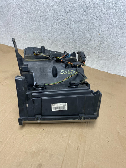 2007 - 2014 GMC Sierra Right Passenger RH Halogen Headlight AE9102 DW10