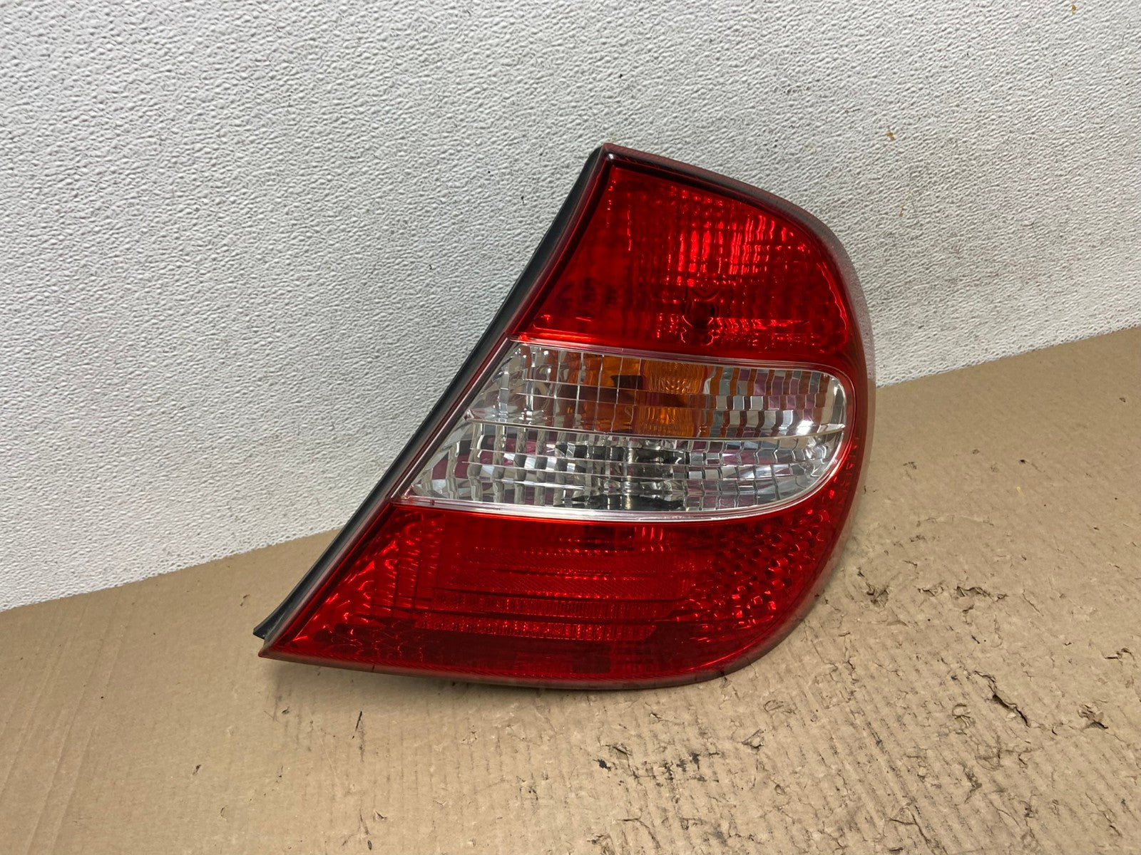 2002 2003 2004 Toyota Camry Tail Light Right Passenger Rh Side AF2953 LK0