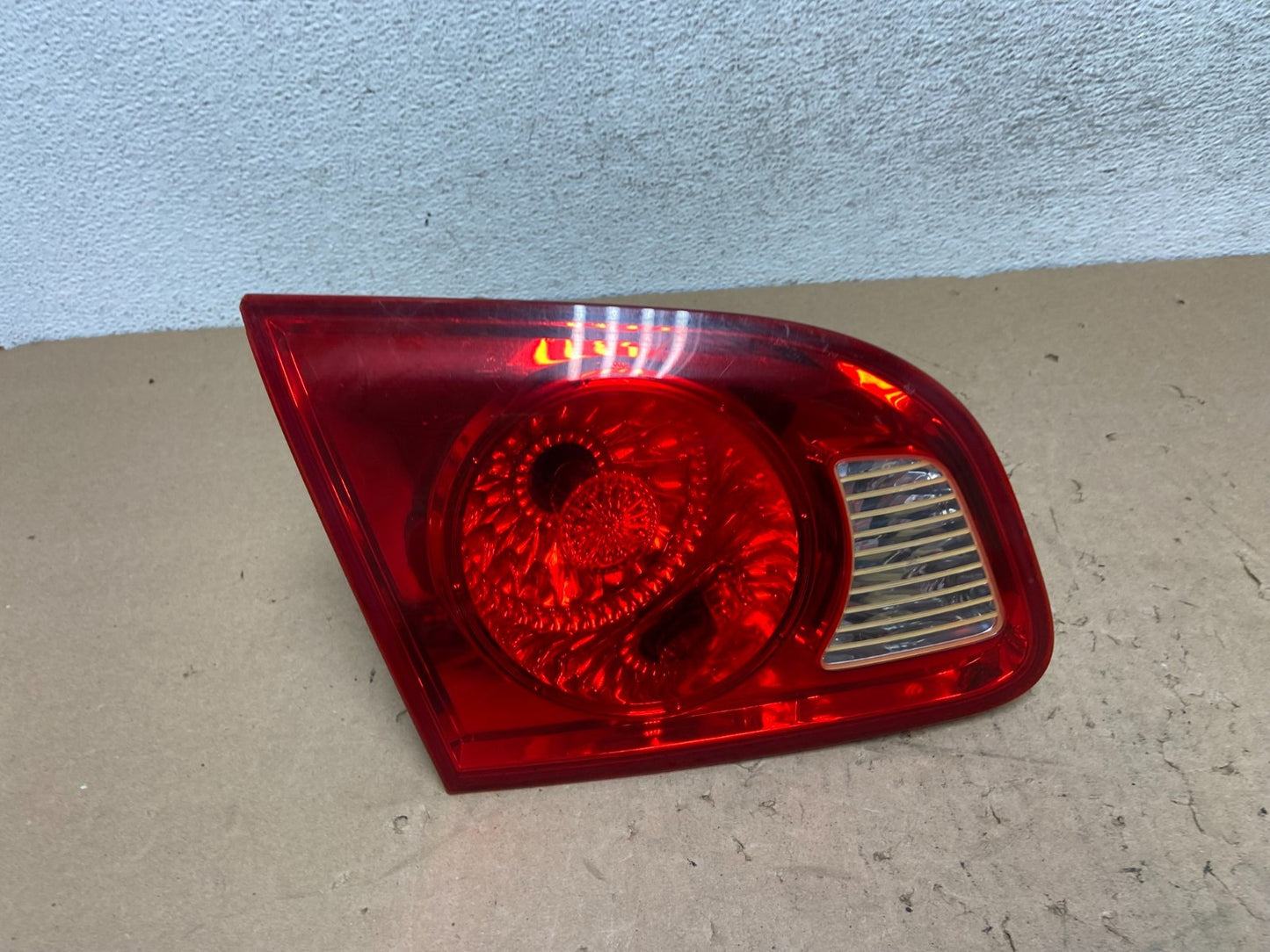 2007 2008 2009 Hyundai Santa Fe Left Driver LH Tail Light Inner AG43400