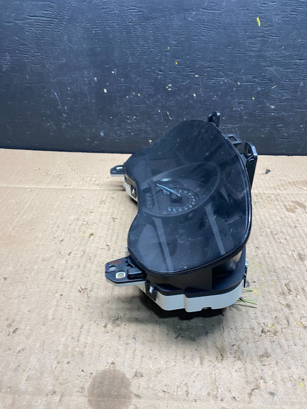 2013 to 2016 Ford Fusion Speedometer Gauge Cluster M8020 PS2