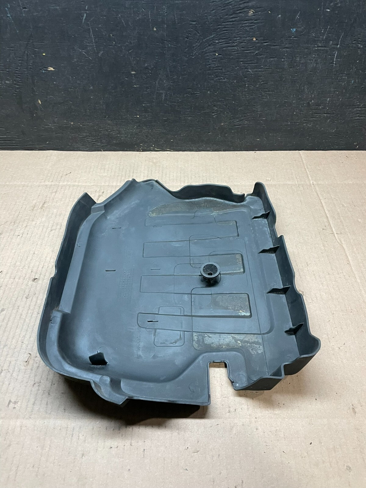 2008 to 2012 Chevrolet Malibu Engine Cover Plastic Motor Shield J6903 DG7