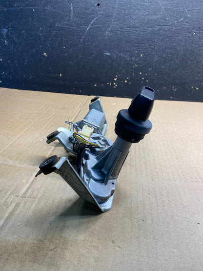 2003 to 2005 Subaru Forester Rear Wiper Motor 86510SA070 AA75924