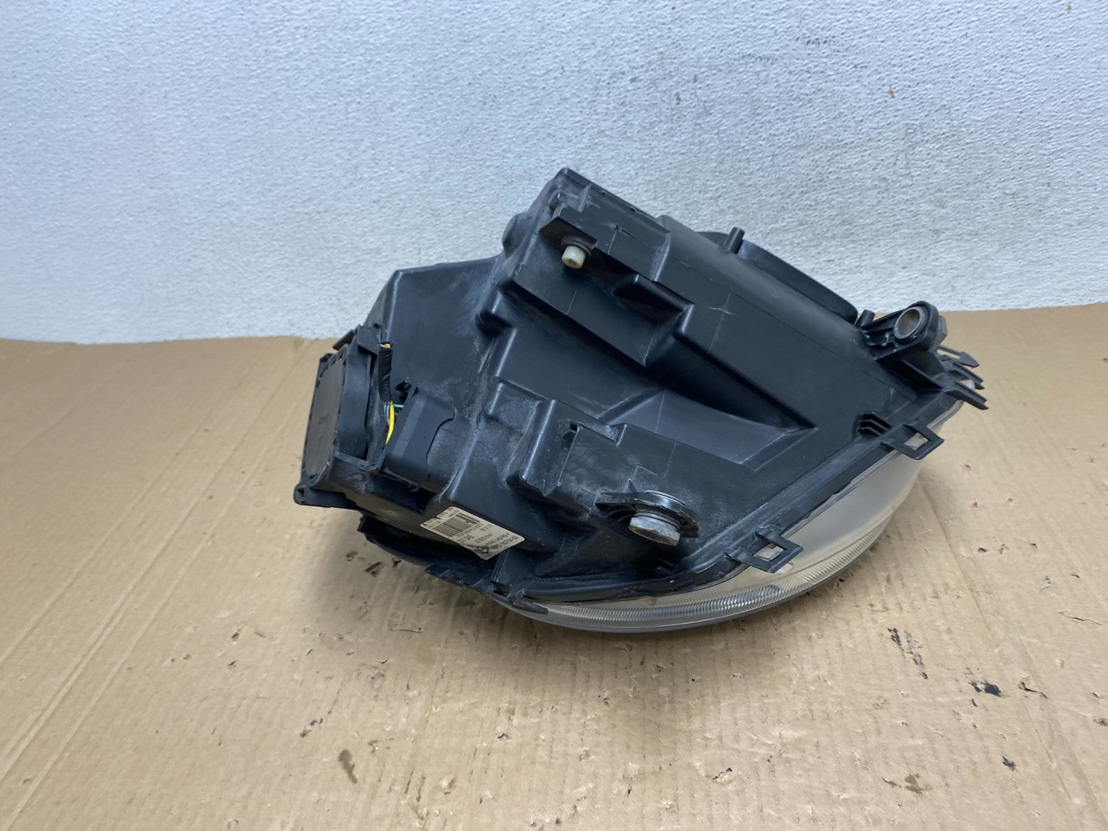 2007 to 2013 Mini Cooper Right Passenger RH Side Headlight Halogen AE9046 DW8
