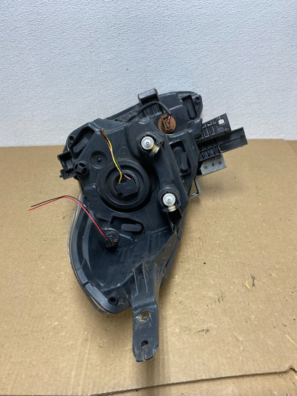 2015 to 2019 Nissan Versa Headlight Right Passenger RH Side Oem AC1024 DW5