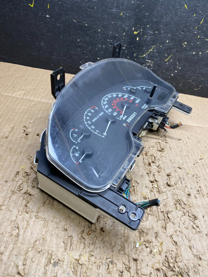 2002 Ford Explorer Speedometer Cluster Gauge OEM v7496 DG2