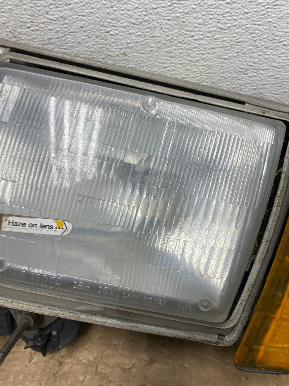 1986 to 1991 Mercedes-benz W126 Left Driver Side Halogen Headlight O6512 DW4