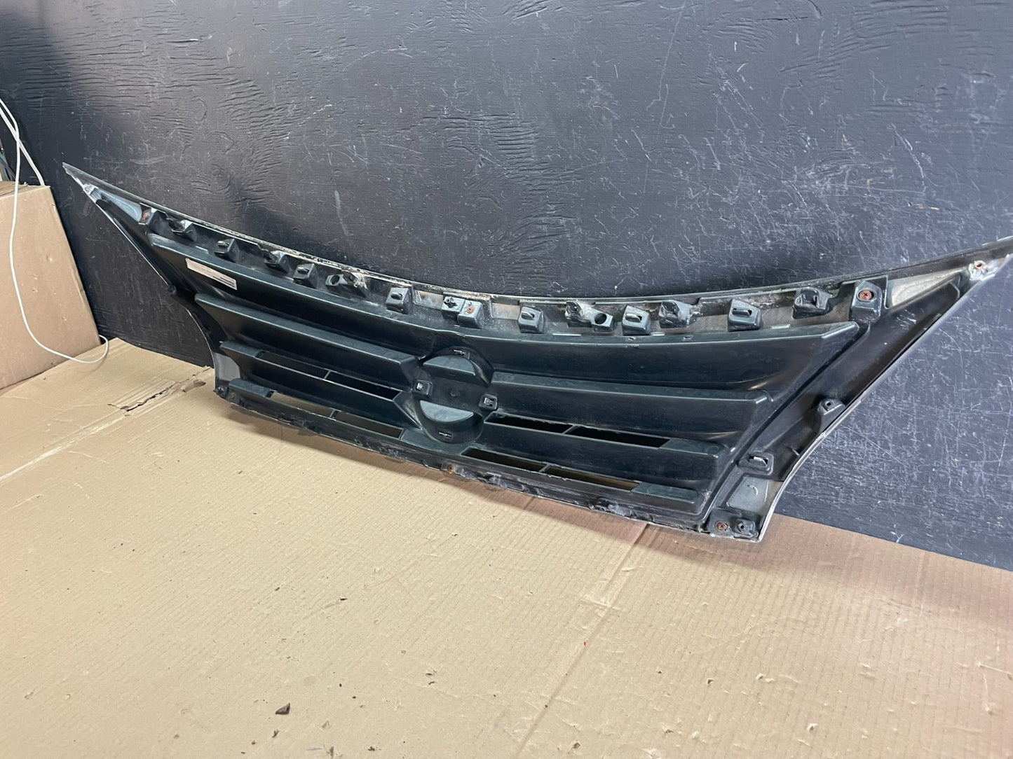 2013 to 2015 Nissan Altima Front Upper Grill Grille Sedan Aftermarket AE3606 DG4