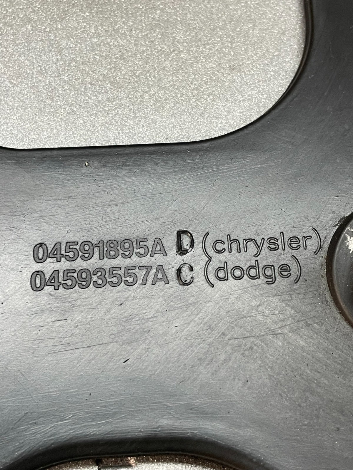 2005 to 2010 Chrysler 300 5.7L V8 Hemi Engine Motor Cover af5315 DG6
