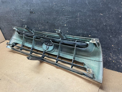1999 2000 Toyota 4Runner Front Upper Grill Grille OEM AA9150 DG9