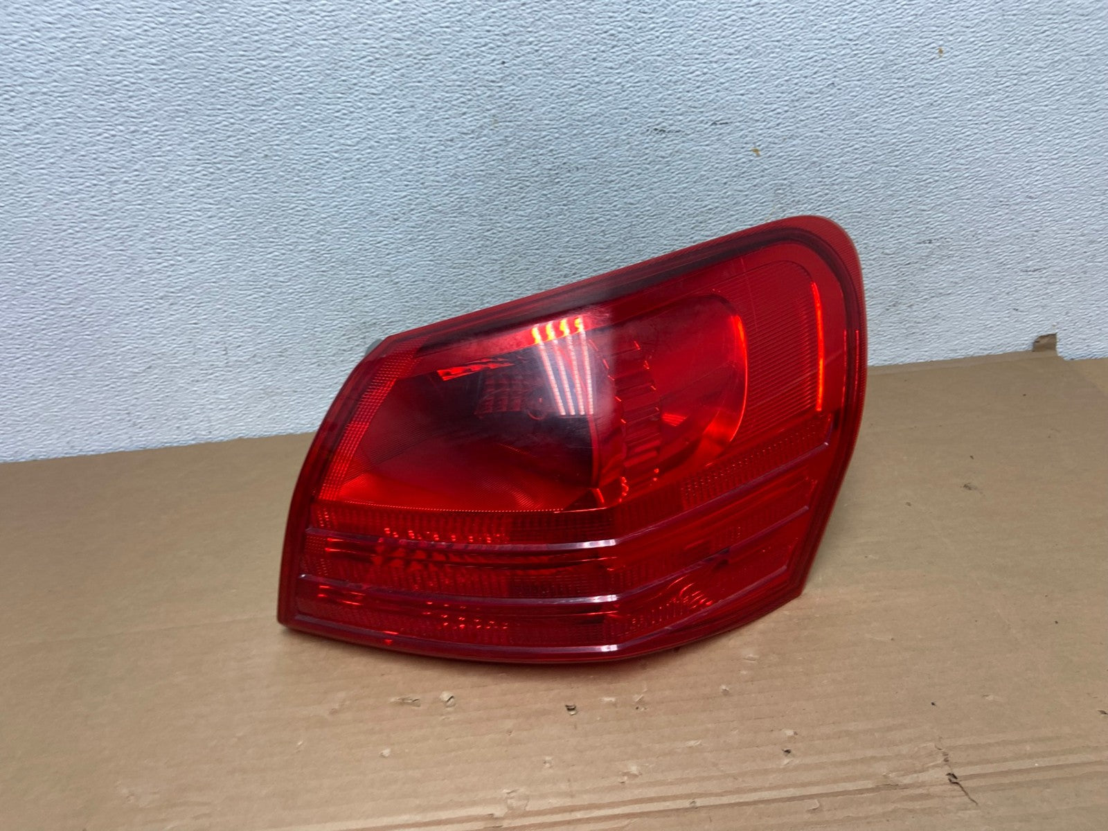 2008 to 2015 Nissan Rogue Right Passenger Rh Side Tail Light AD4171 LK0