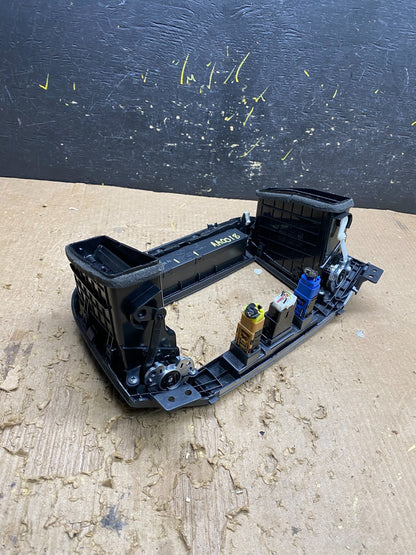 2007 to 2012 Hyundai Santa Fe Center Air Vent A/C Clock Bezel Trim OEM AA0018 DG3