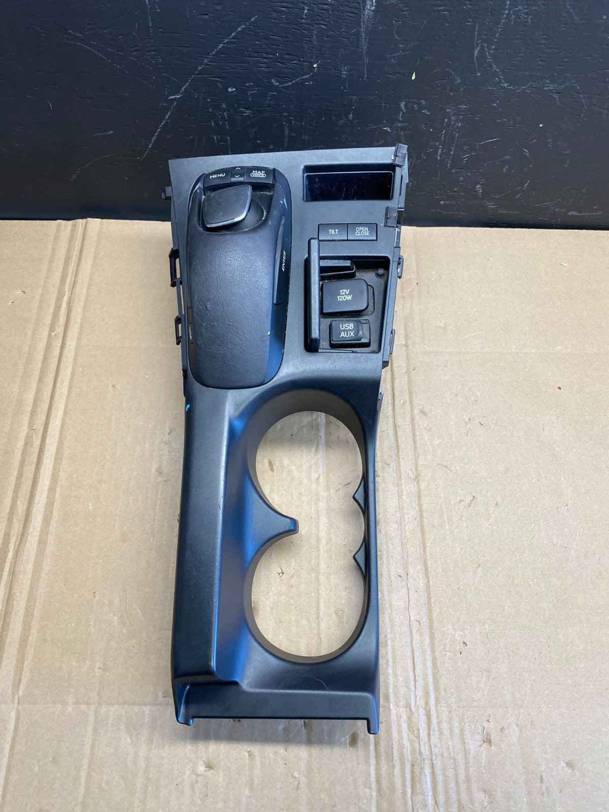 2011 - 2017 Lexus CT200H Center Console Cupholder Shifter Bezel AB8776 DG1