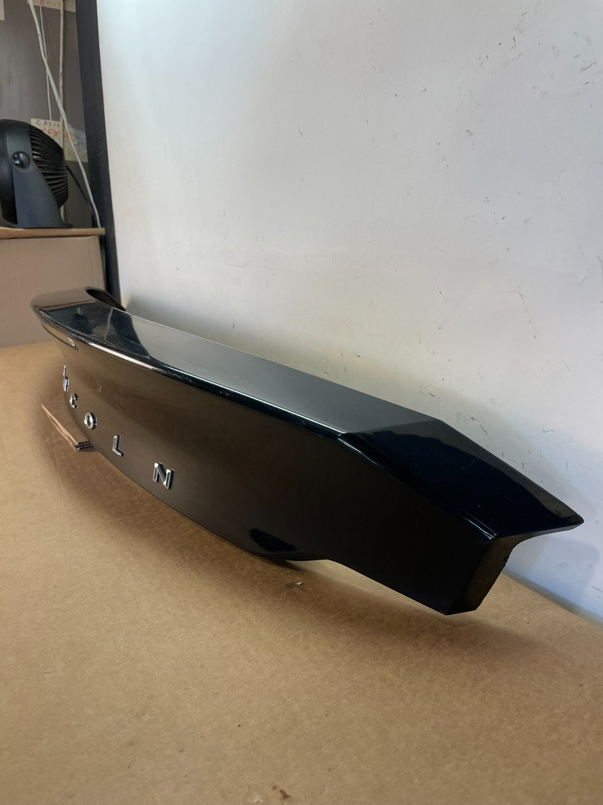 2013 to 2020 Lincoln MKZ Rear Trunk Lid Molding Panel W/Camera af8607 DG1
