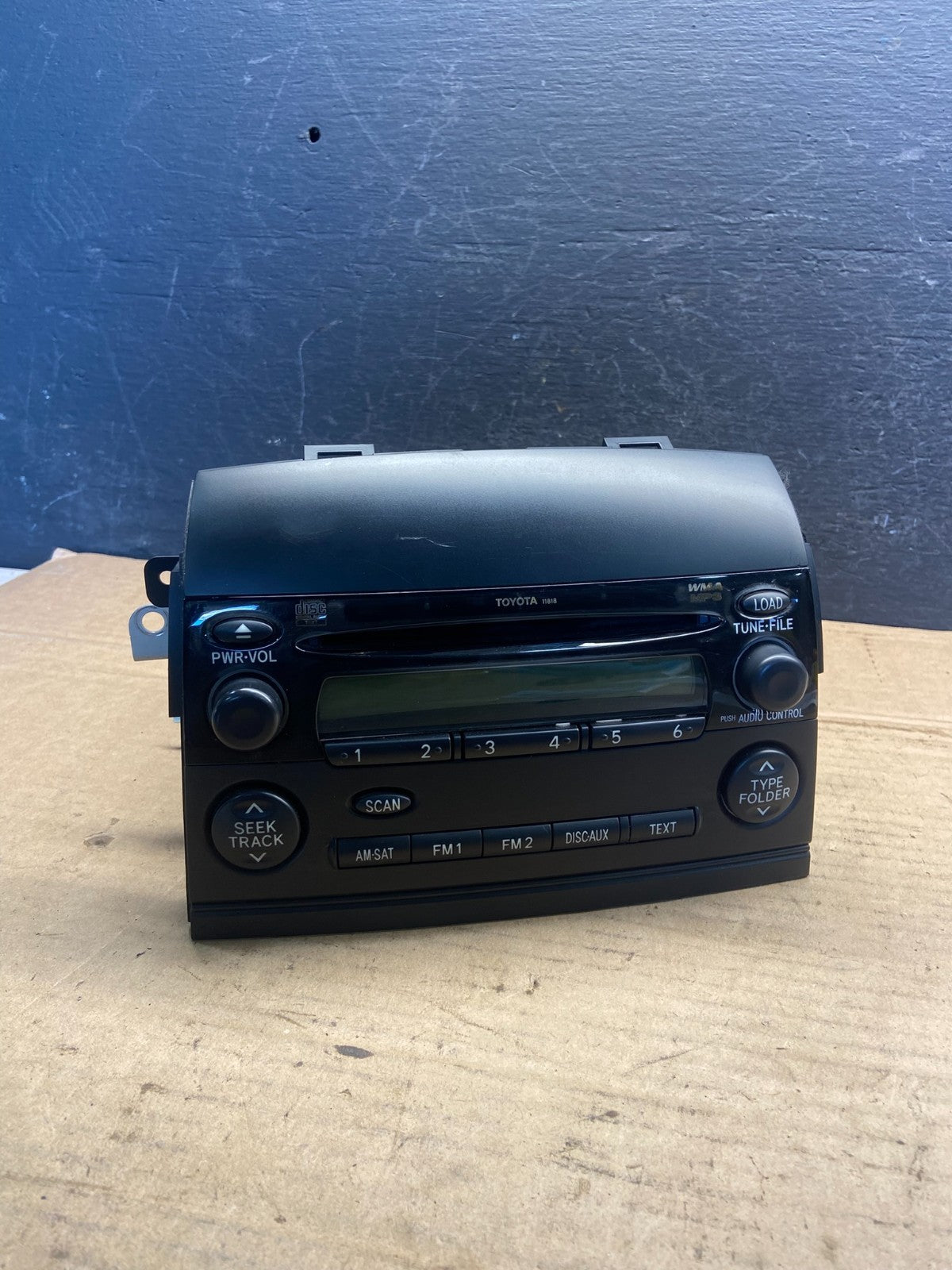 2004 to 2010 Toyota Sienna AM FM CD WMA Mp3 Radio Receiver ae2519 DG0
