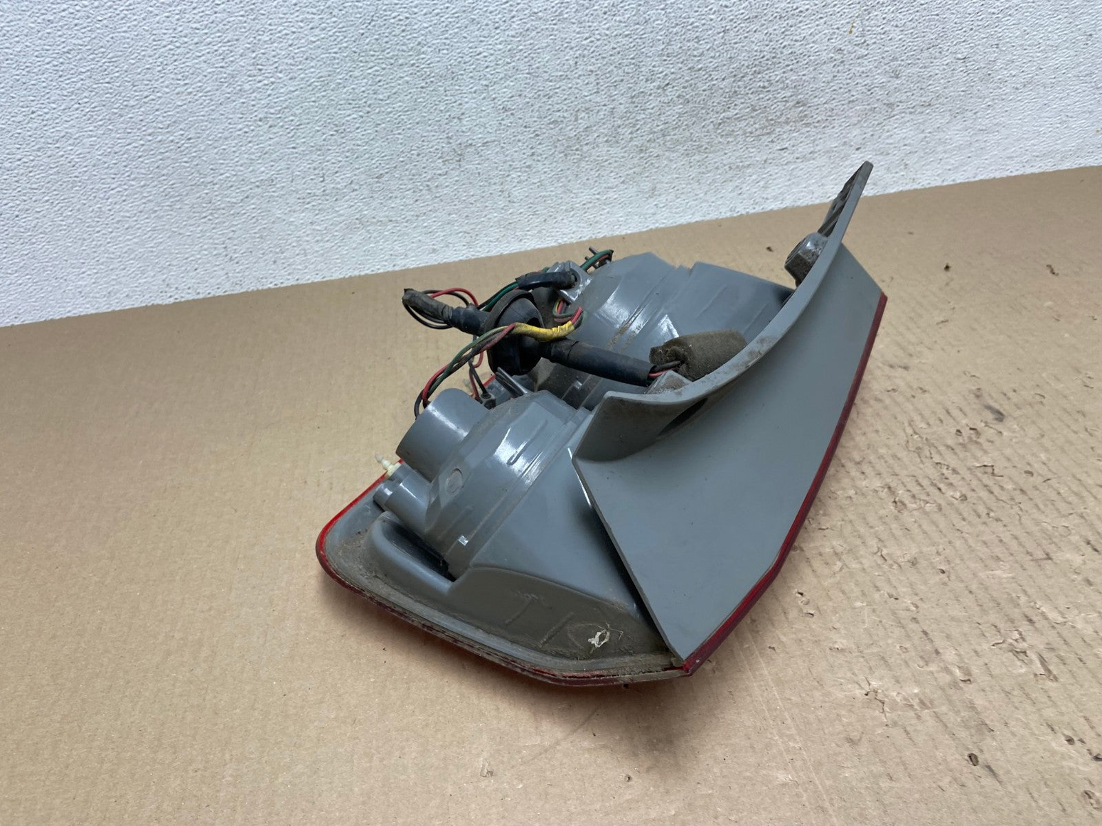 2003 2004 2005 Honda Pilot Left Driver LH Side Tail Light AE7053 LK4