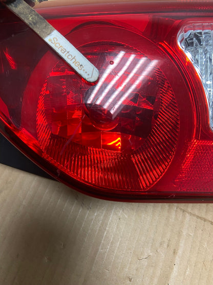 2005 to 2015 Nissan Xterra Right Passenger Rh Side Tail light AI6945 LK3