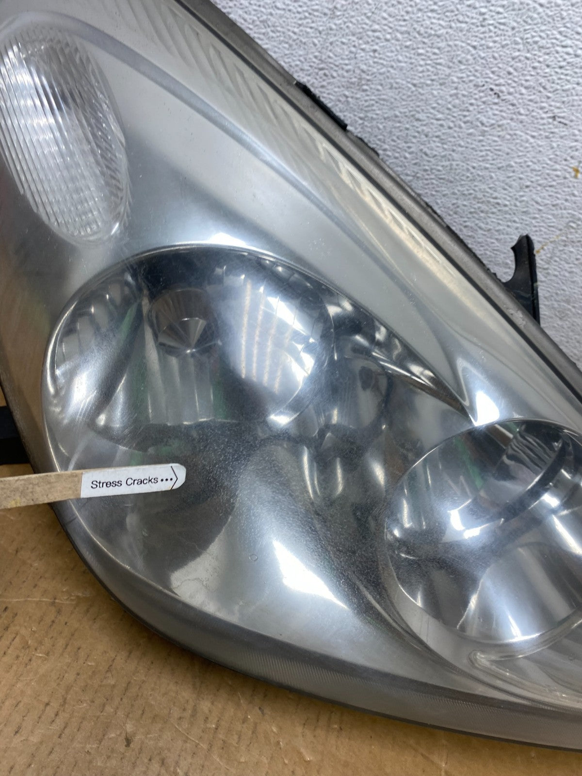 2002 - 2004 Lexus Es300 Es330 Right Passenger Headlight Hid Xenon AD9061 DW4
