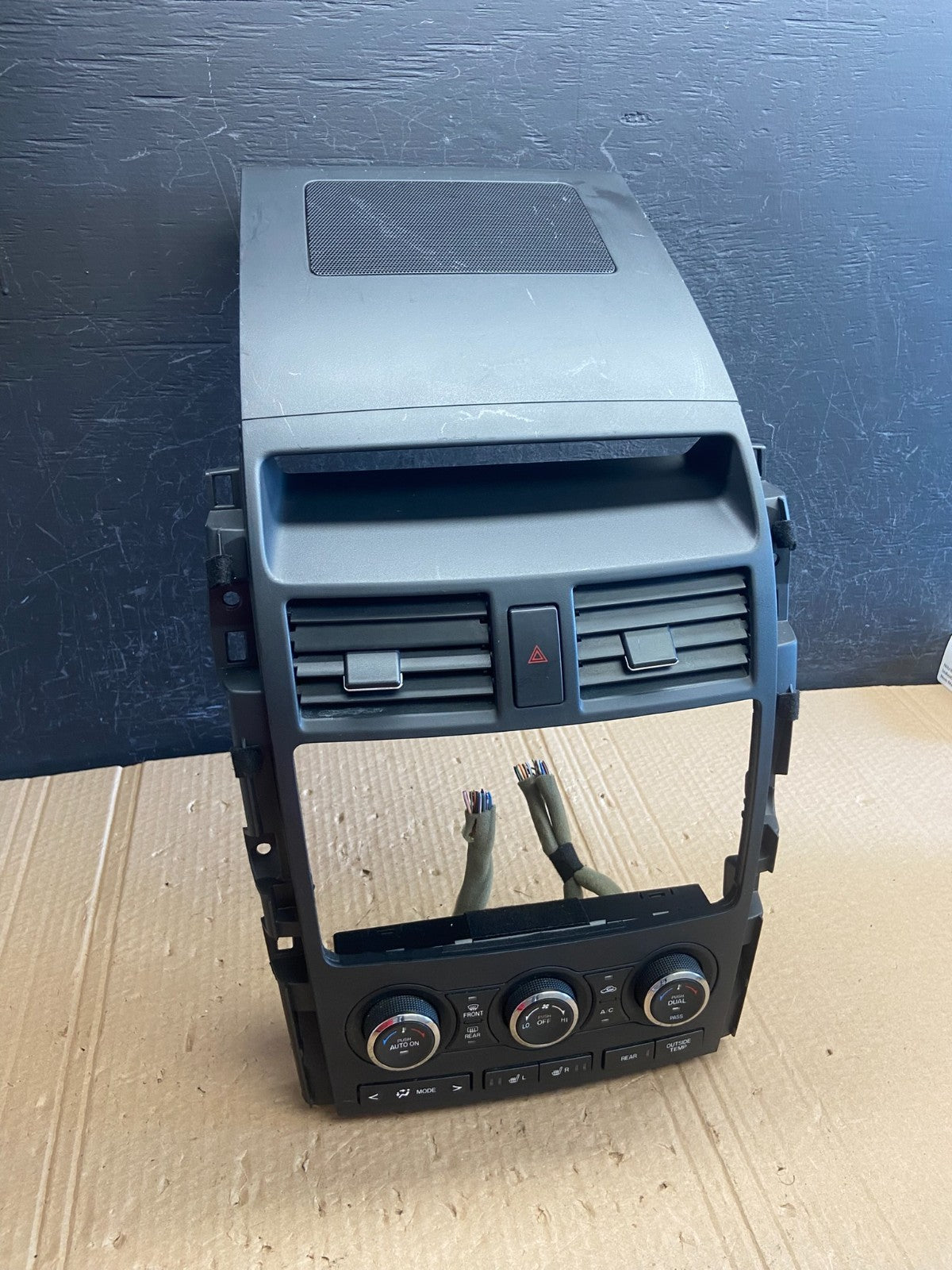 2010 - 2015 Mazda CX-9 Radio Dash Trim Bezel W/Vent AC Climate Control AF6272 DG0