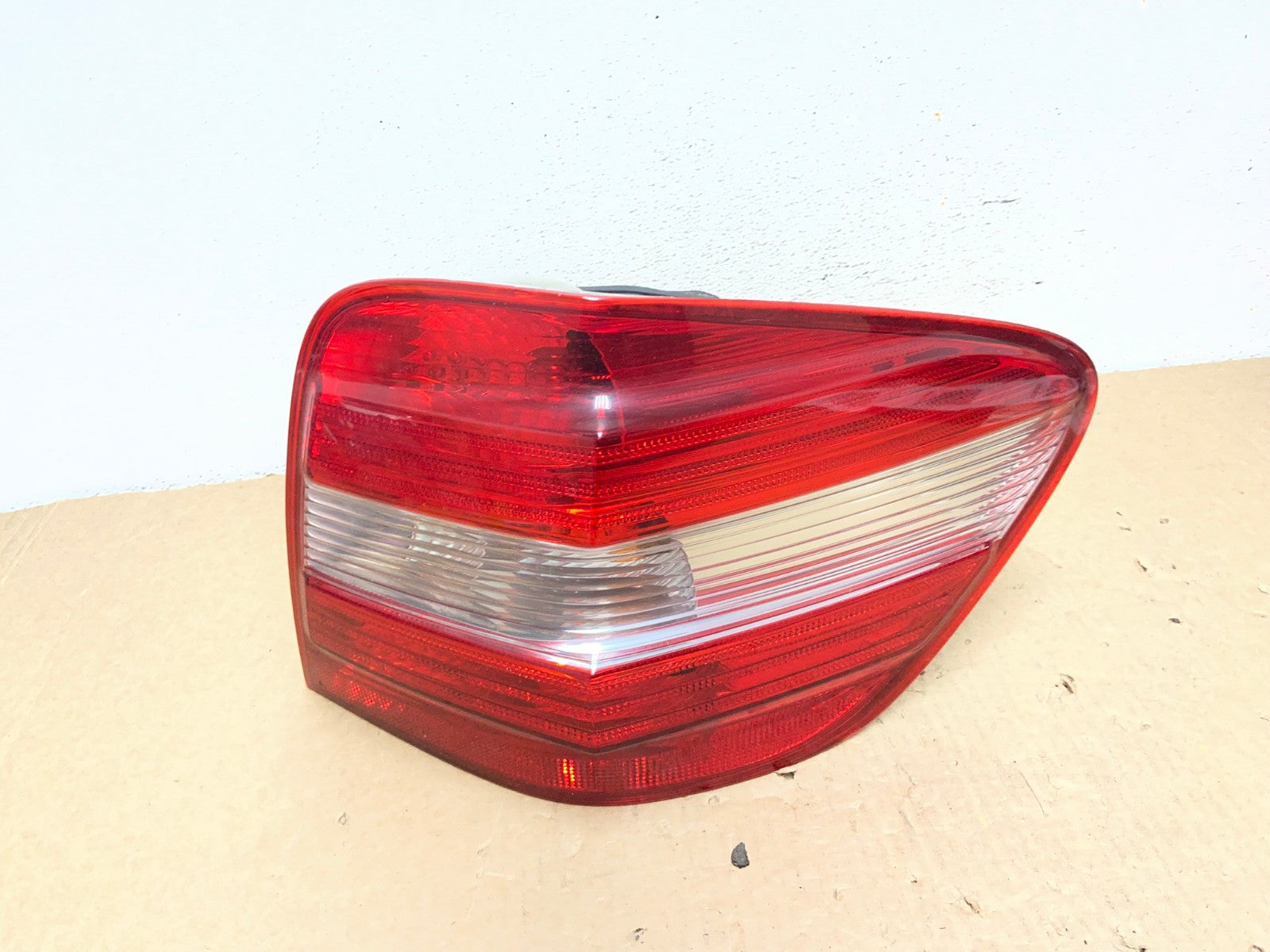 2006 - 2008 Mercedes ML 350 Ml-Class Right Passenger Tail Light AF7417 LK0