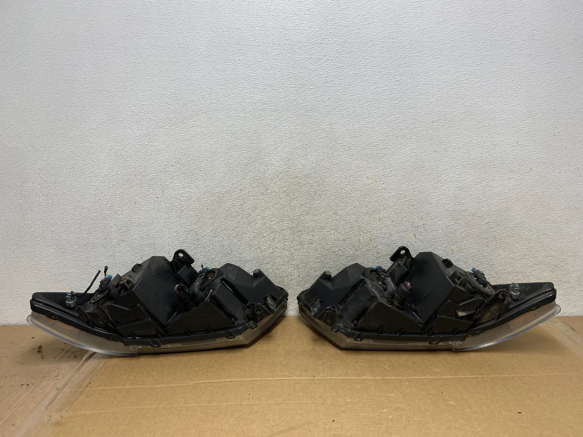 2009 to 2017 Dodge Journey Headlights Left+Right Set Halogen AH7750 DW7
