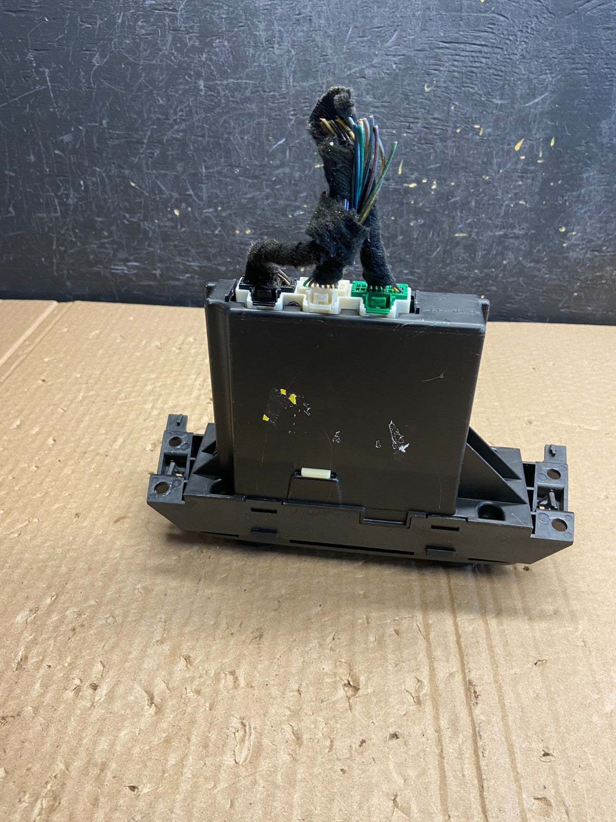 2006 to 2011 Cadillac DTS AC Heater Climate Control Panel AF6335 DG4