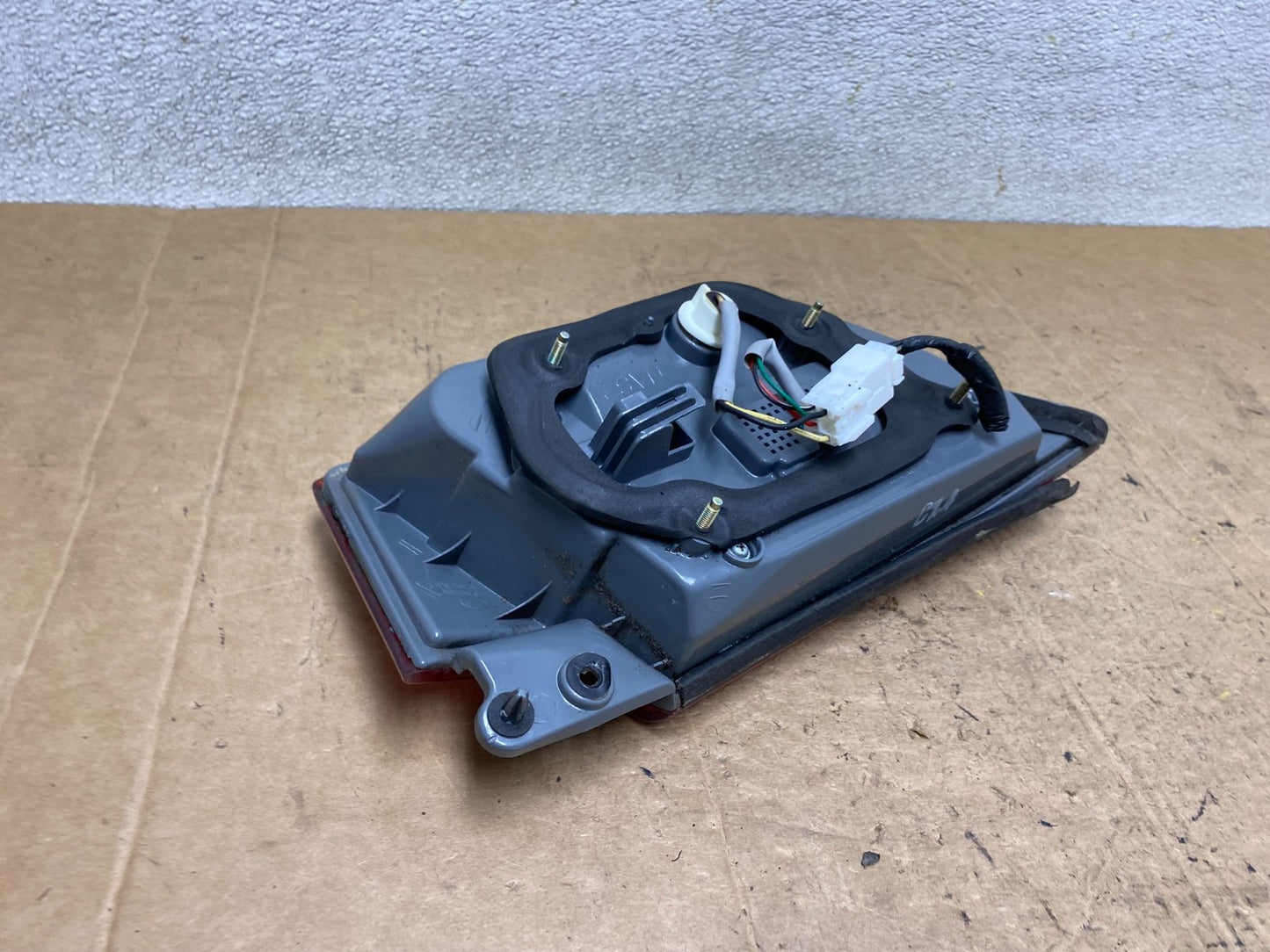 2006 2007 2008 2009 Hyundai Azera Right Passenger Inner Tail Light T3685 DW4