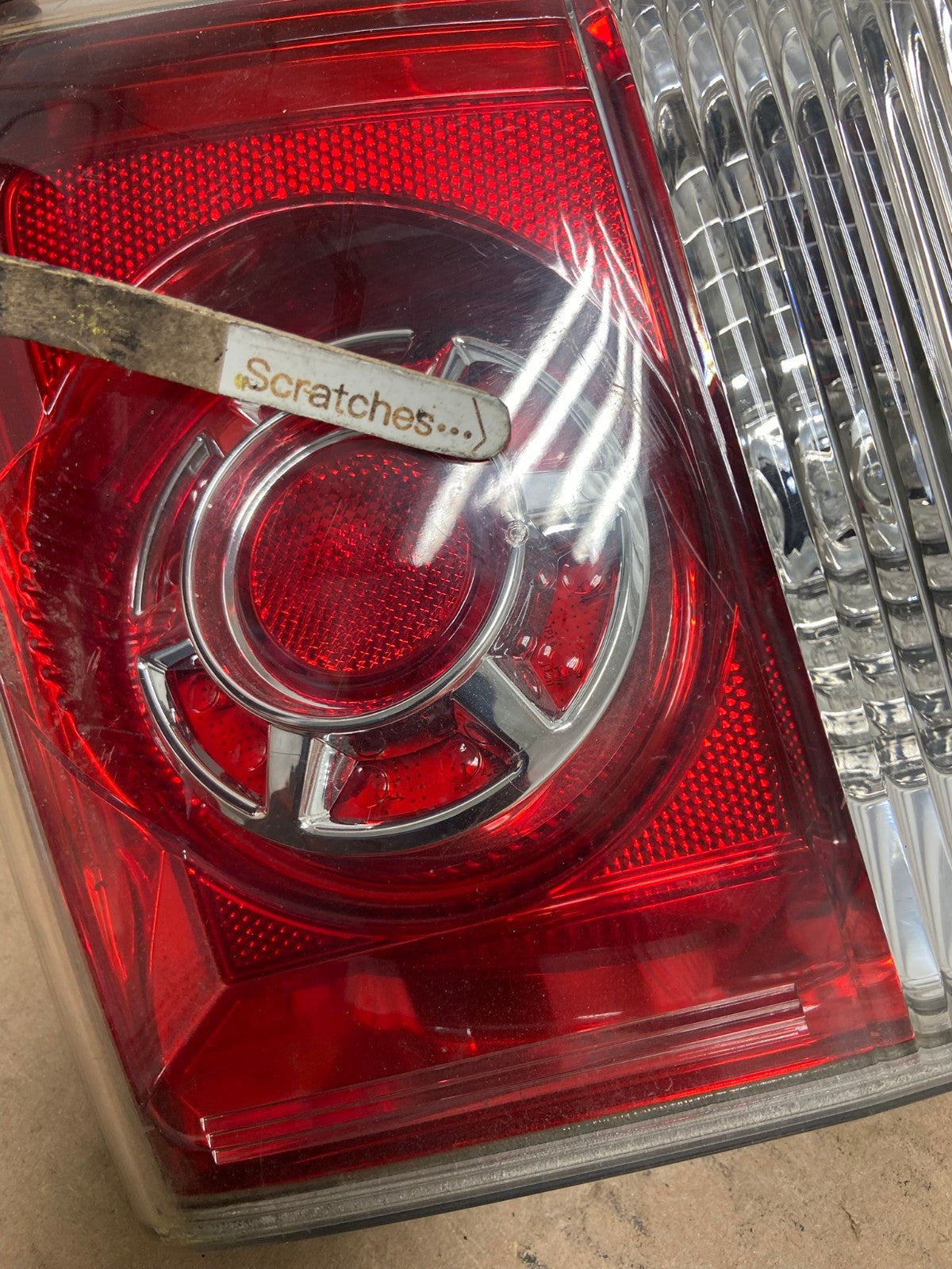 2007 to 2012 GMC Acadia Right Passenger Rh Hatch Tail Light Inner AI0938 LK3