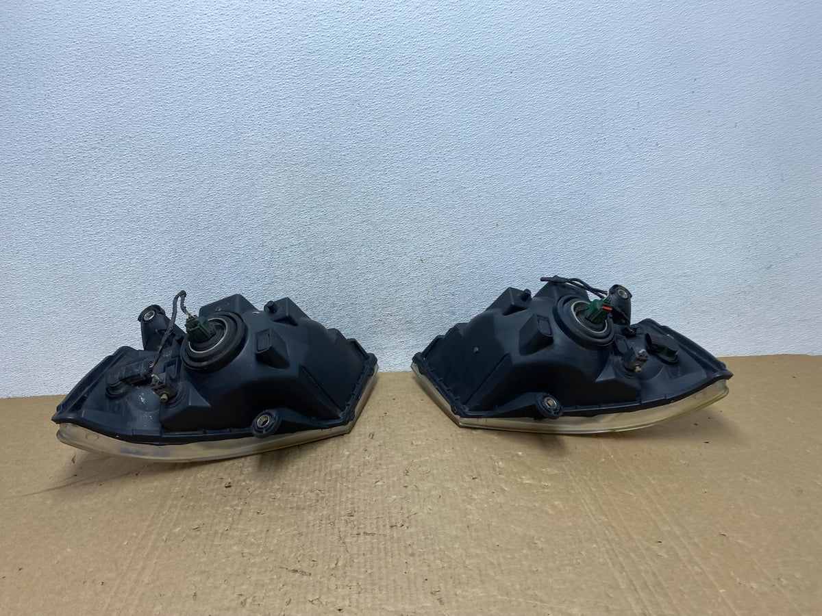 2008 to 2010 Dodge Caravan Left+Right Set Side Halogen Headlights AG1174 DW6