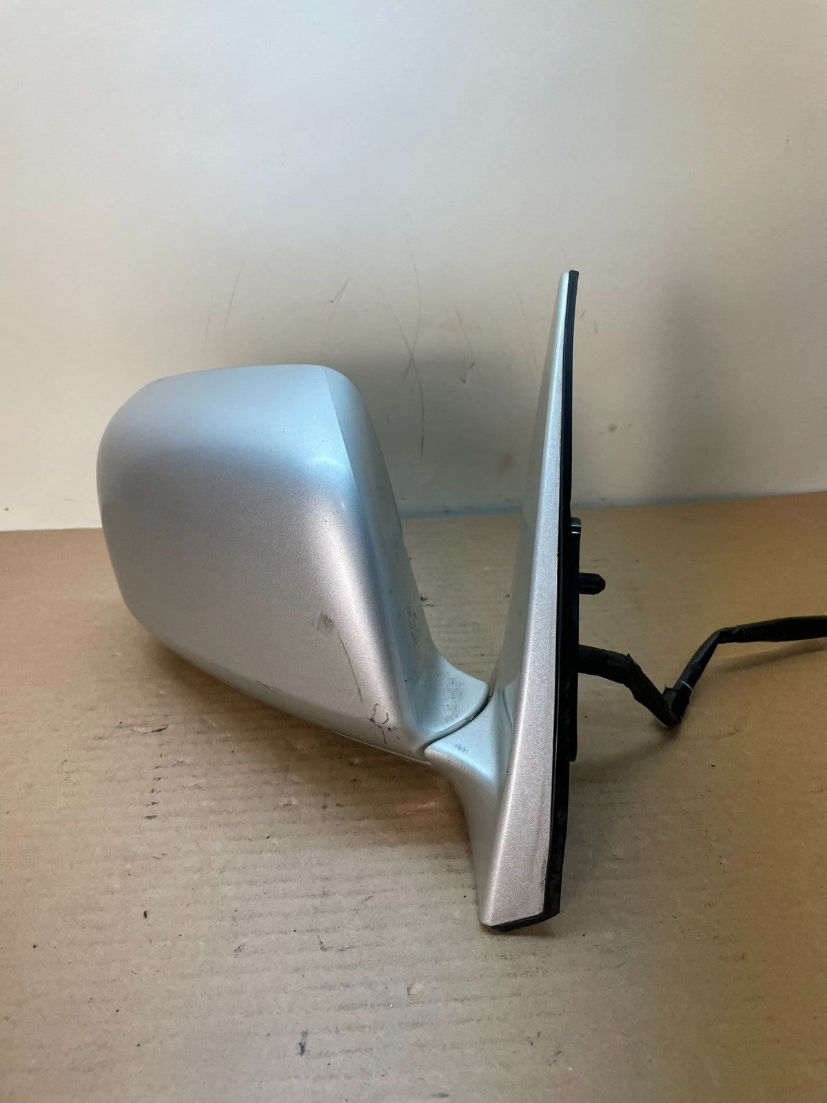 2001-2007 Toyota Highlander Right Passenger RH View Door Mirror AH8821 DG1