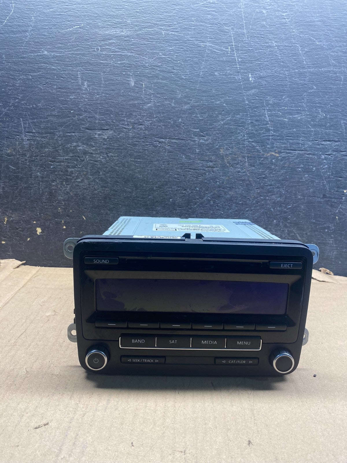 2011 to 2014 Volkswagen Passat Jetta Radio CD Player AM/FM AJ0503 DG0