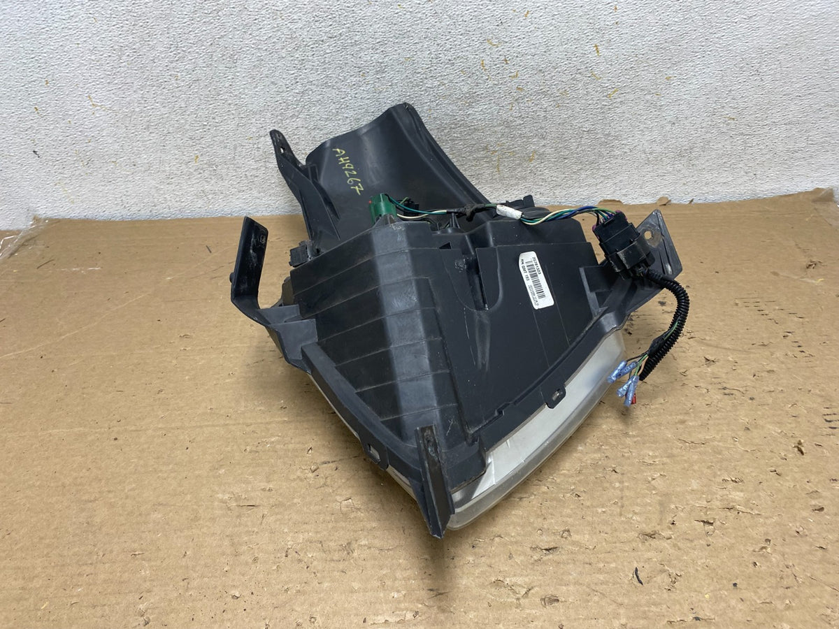2007 to 2009 Suzuki XL-7 XL7 Right Passenger RH Side Headlight AH9267 DW7