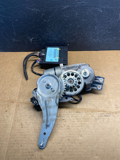 2009-2012 GMC Acadia Power Motor Liftgate Tailgate Control Module AD7317 DG3