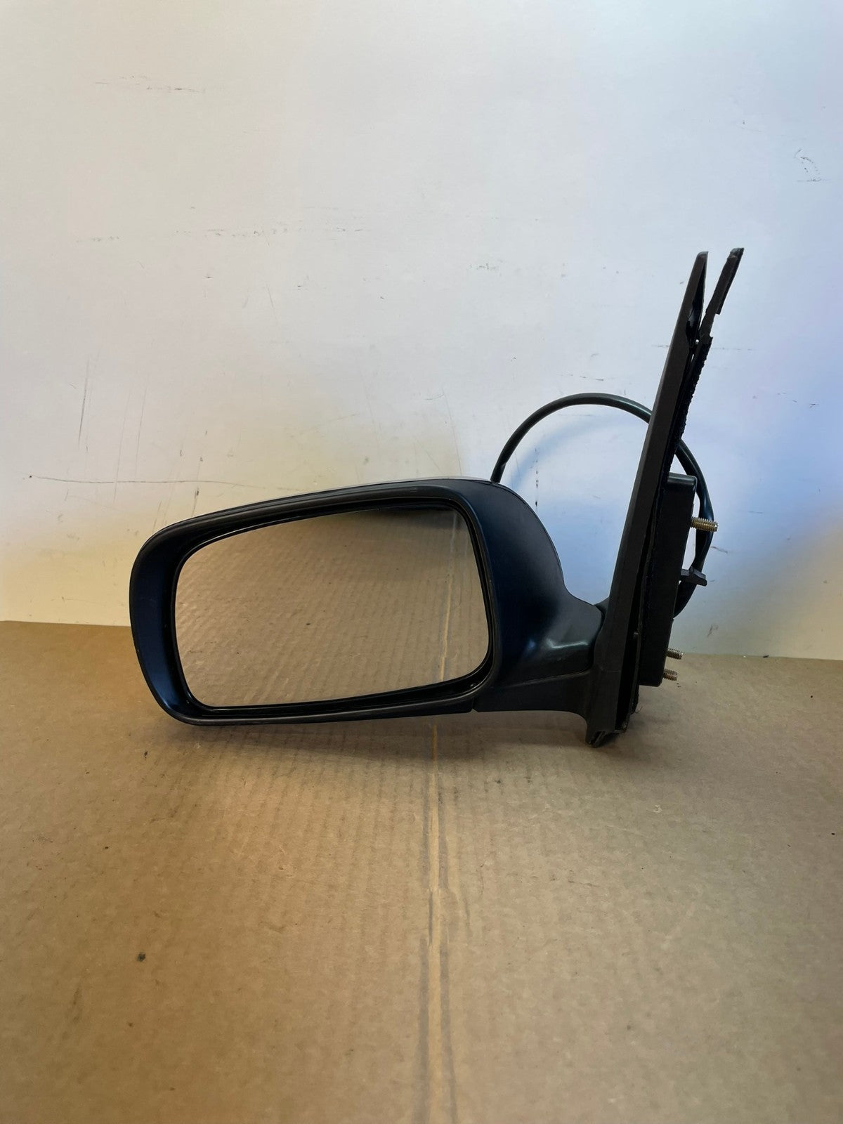 2004 to 2009 Toyota Prius Left Driver LH View Door Mirror AH6300 LK8