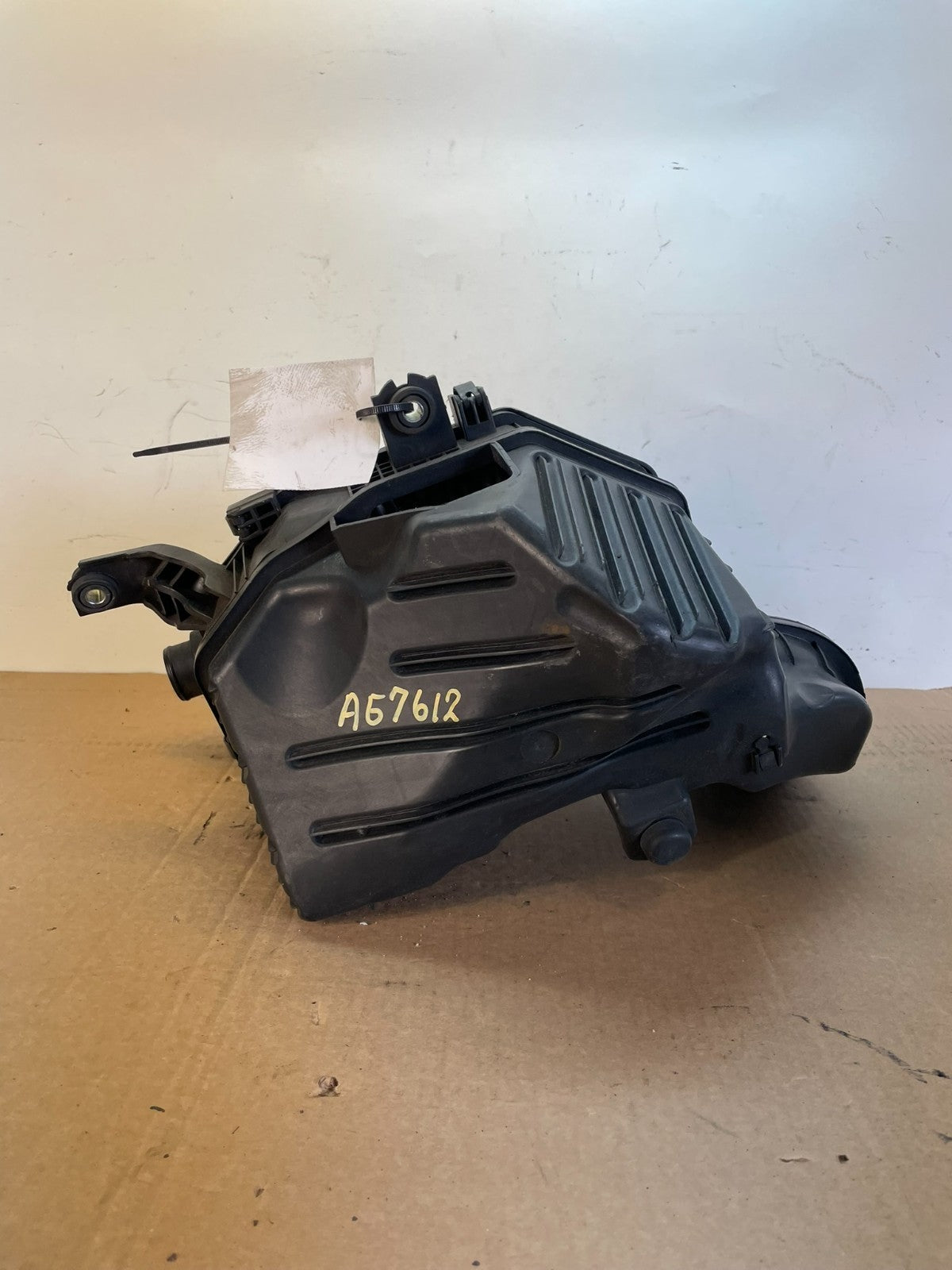 2013 2014 Hyundai Genesis Coupe Air Cleaner Filter Box ag7612 DG4