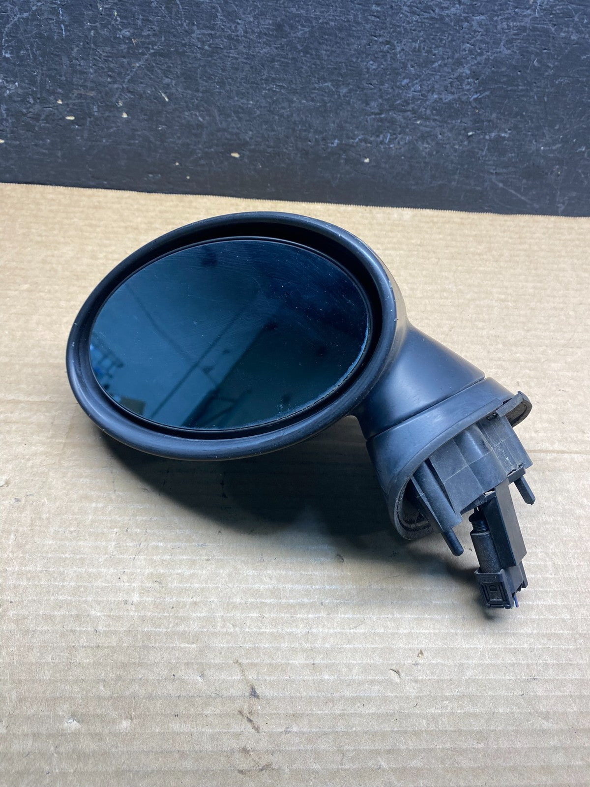 2002 to 2007 Mini Cooper Driver Left Side View Power Door Mirror af7778 DG7