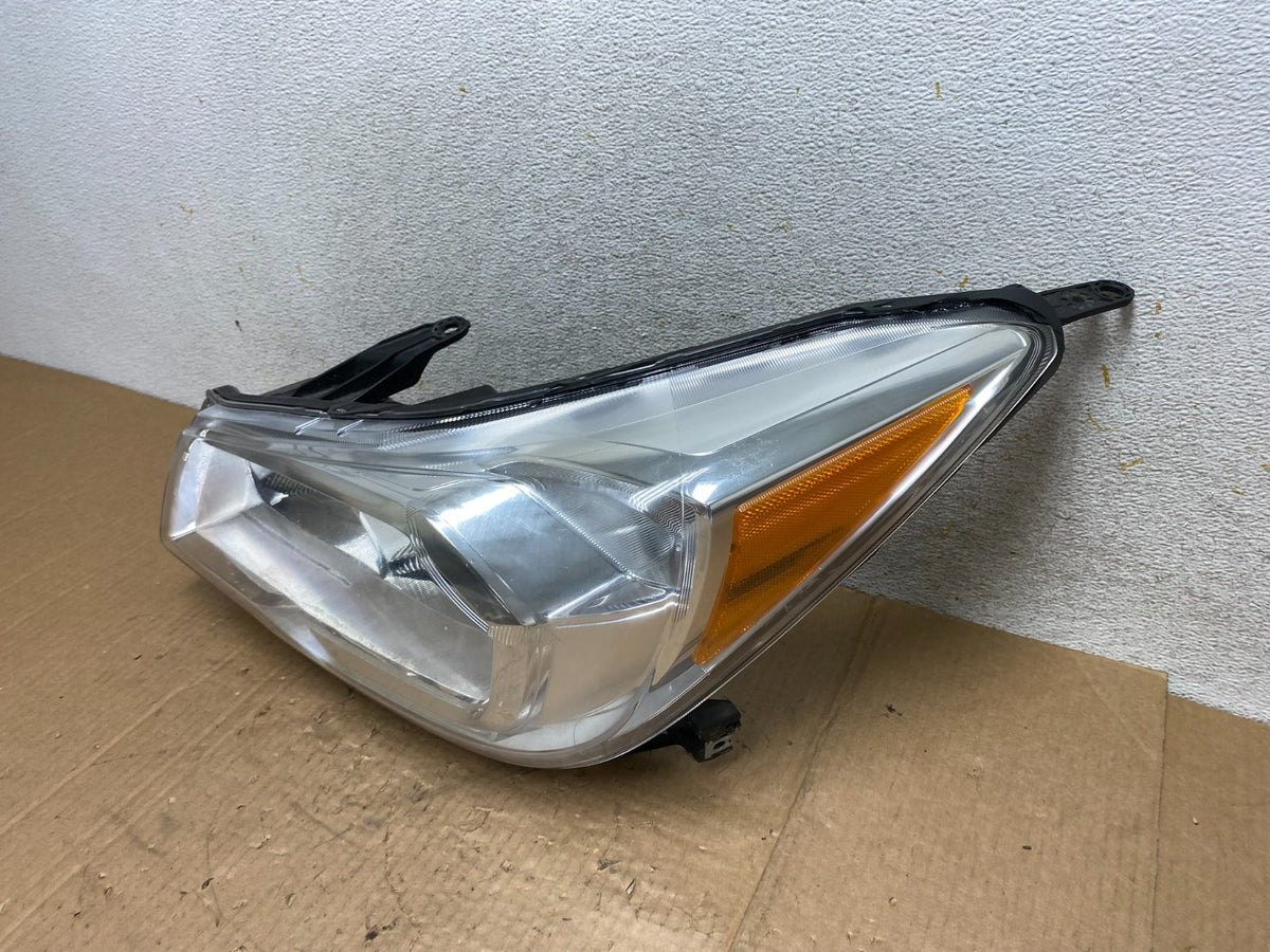2014 to 2016 Subaru Forester Left Driver LH Headlight Halogen AI5464 DW1