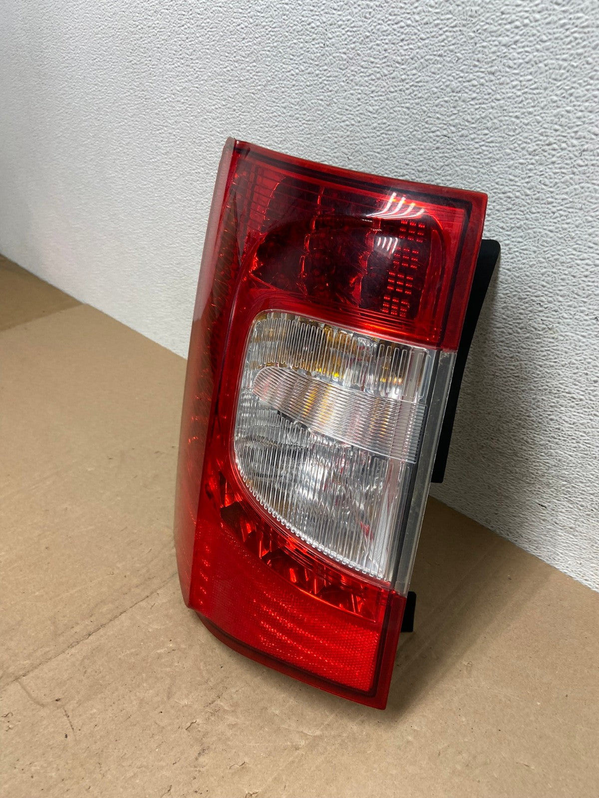 2011-2016 Chrysler Town and Country Left Driver Side Tail Light AE6728 LK1