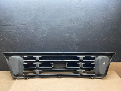 2003 to 2007 Ford Econoline E150 E250 E350 Front Grille Grille E4422 PS5