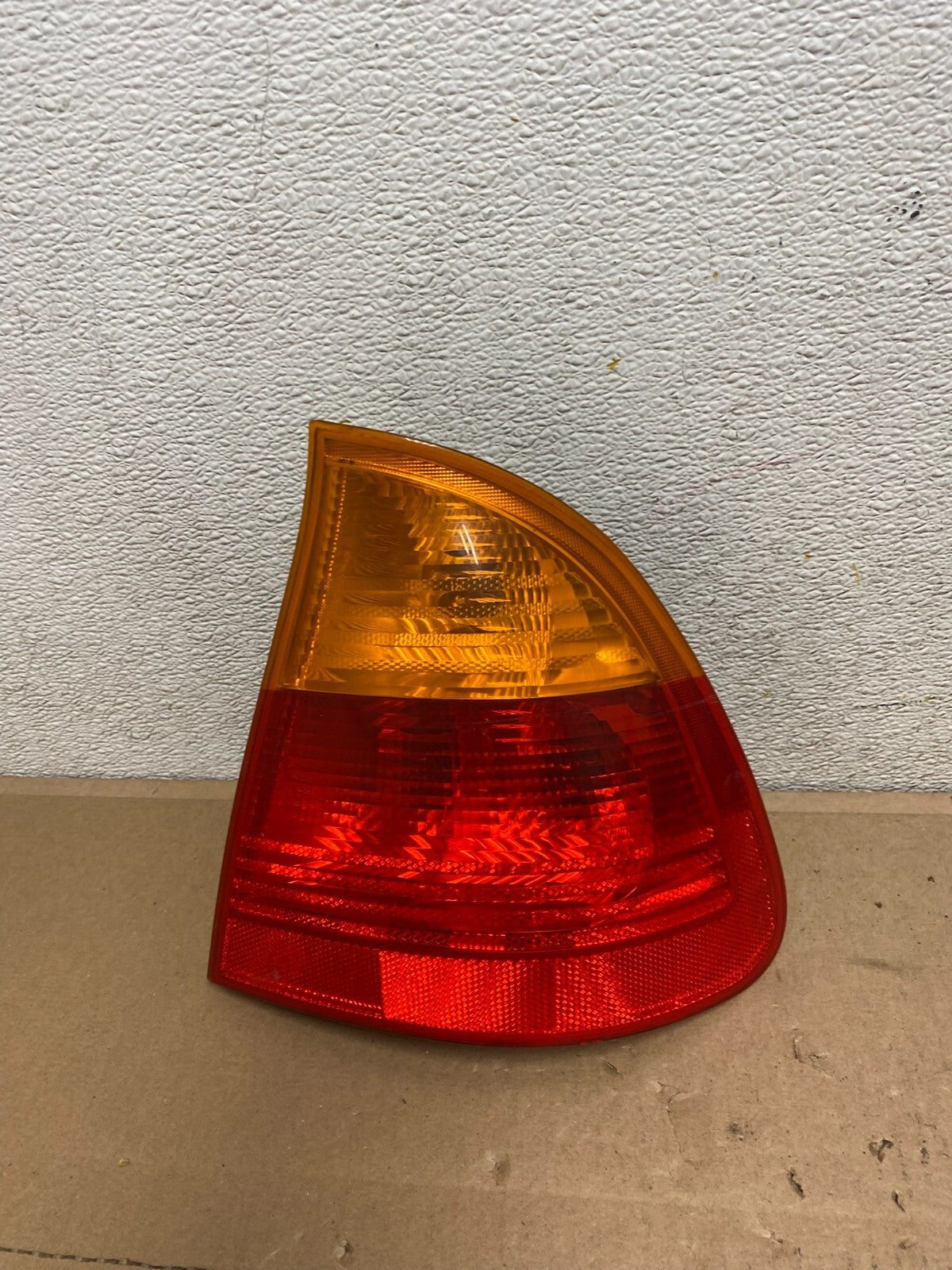 2000-2005 BMW 3 Series Wagon Touring Right Rh Side Tail Light Oem I9620 DW0