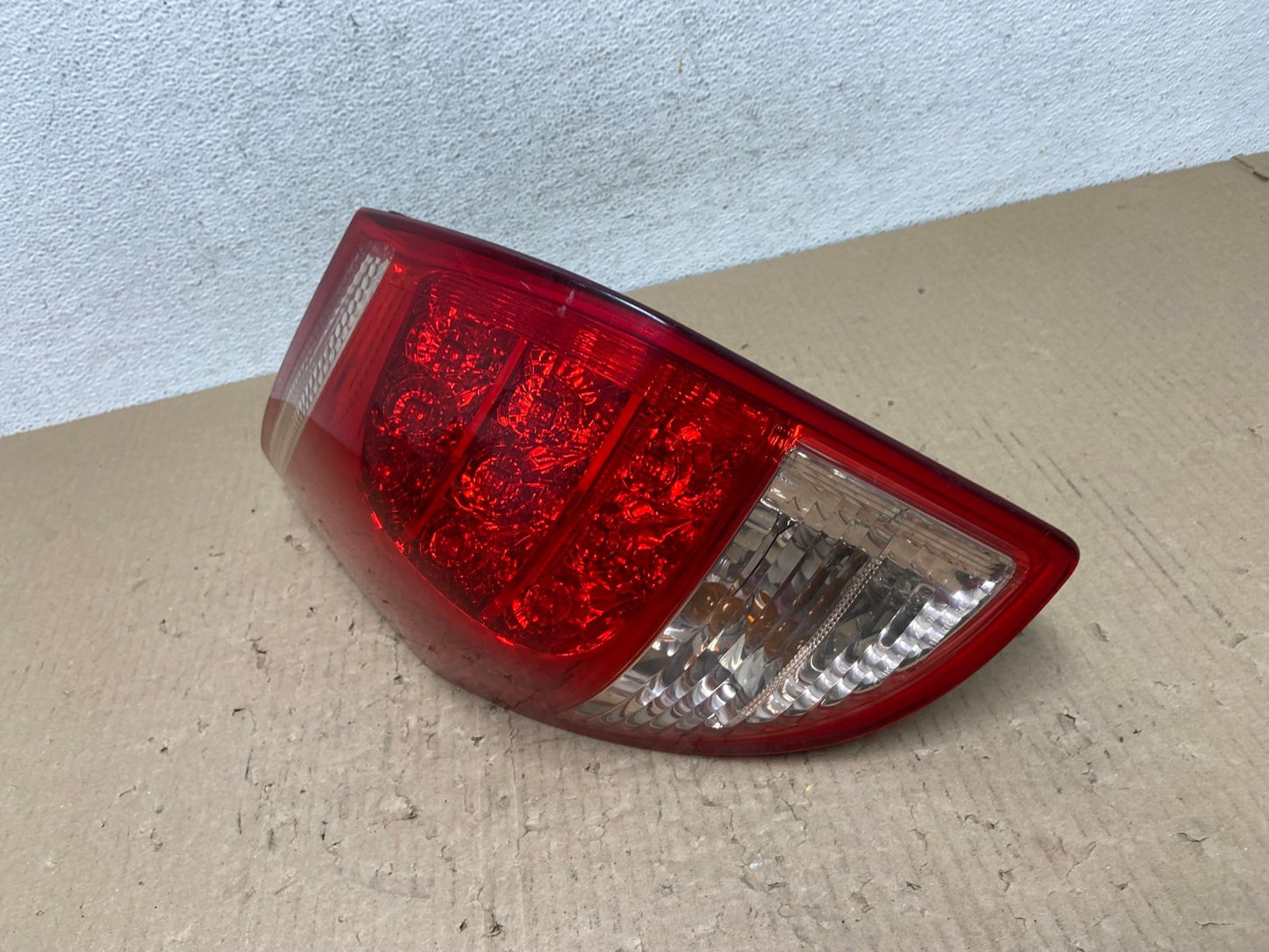 2006 2007 2008 Toyota Rav4 Left Driver LH Side Tail Light AE9811 LK1