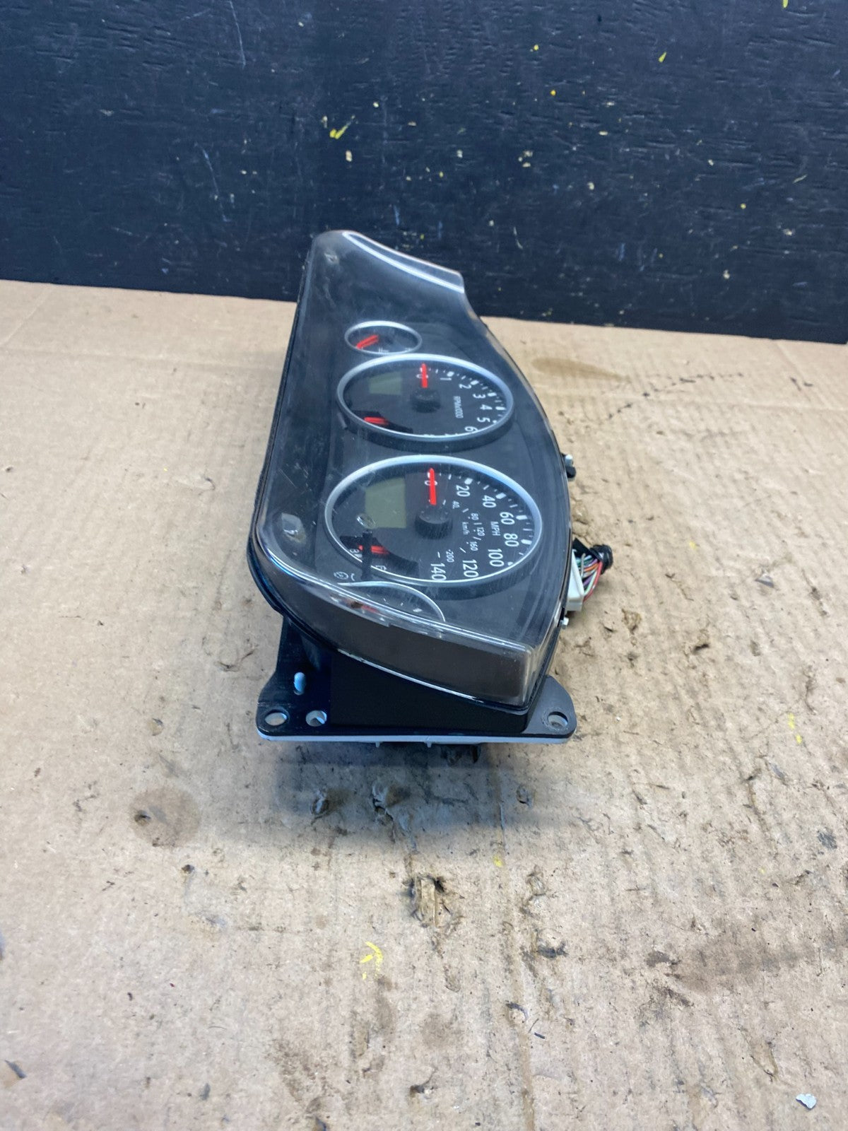 2005 Nissan Pathfinder Speedometer Cluster Gauge OEM P7783 DG2