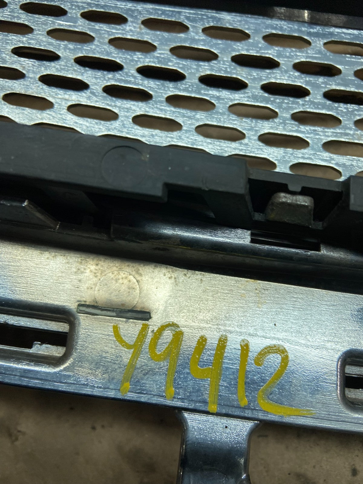 2013 2014 2015 GMC Acadia Denali Front Upper Grill Grille Oem Y9412 DG10