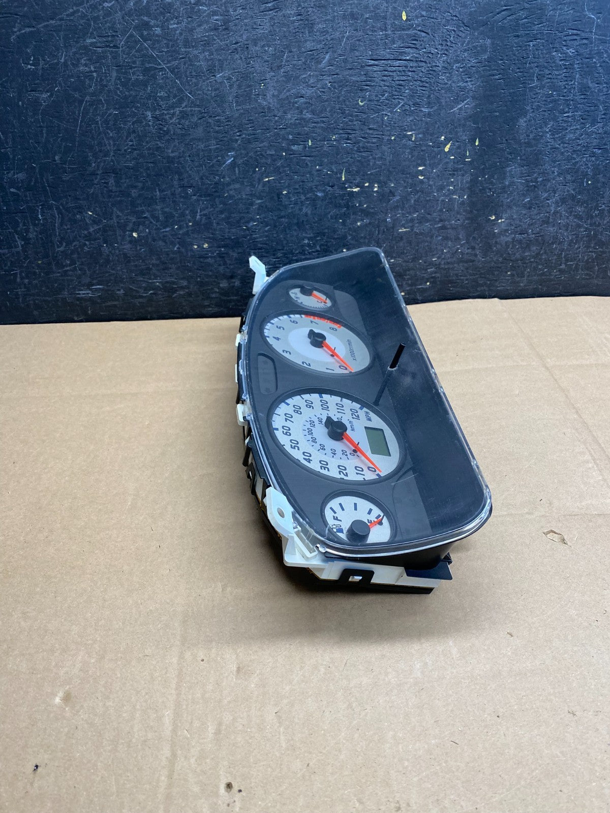 2001 to 2003 Nissan Pathfinder Speedometer Cluster Gauge AI29311