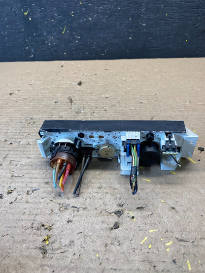 2001 - 2007 GMC Chevrolet Express 1500 Climate Control A/C S3120 DG3