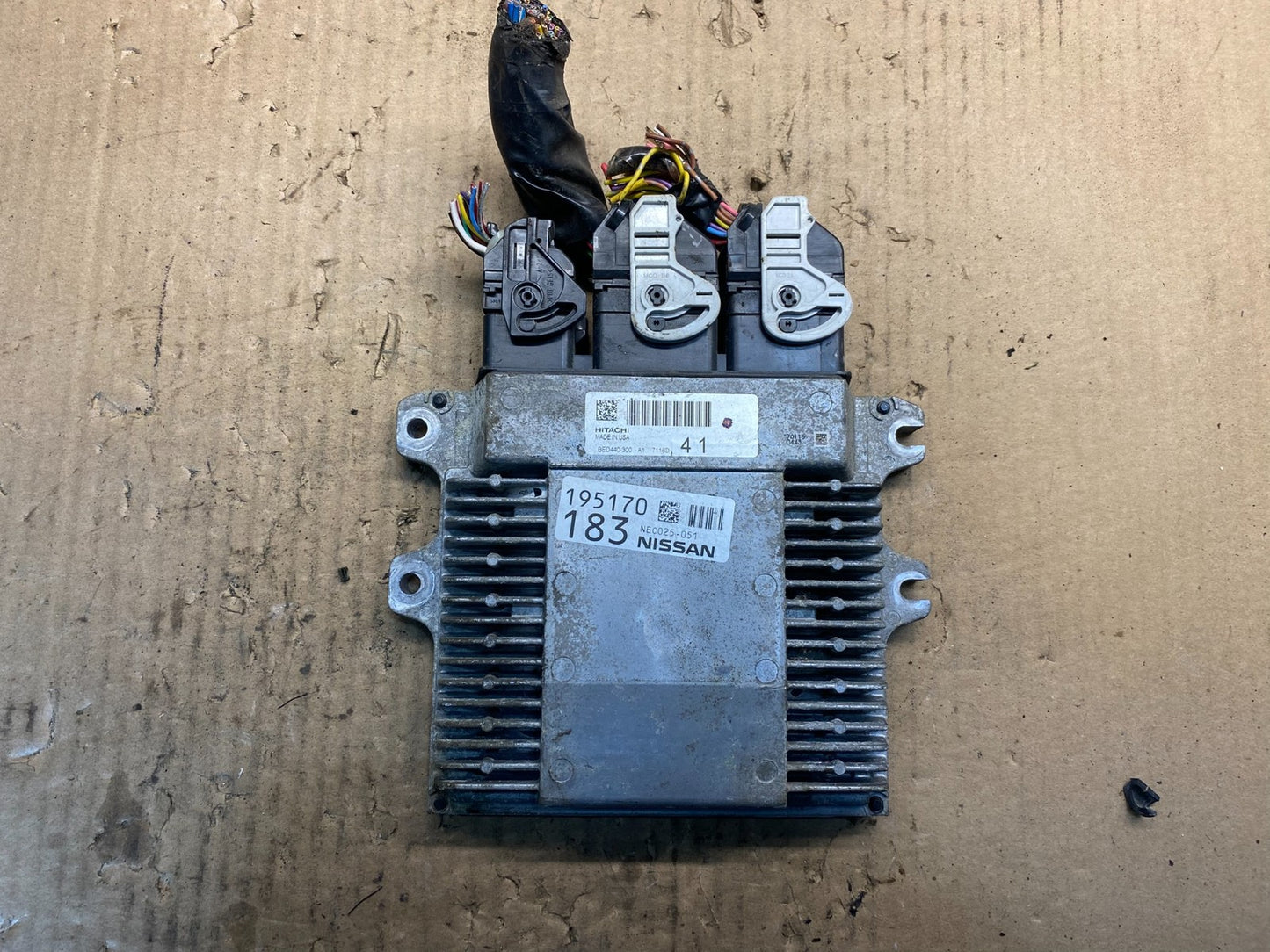 2017 Nissan Titan Ecm Ecu Engine Control Computer NEC025-051 ae8049 DG0