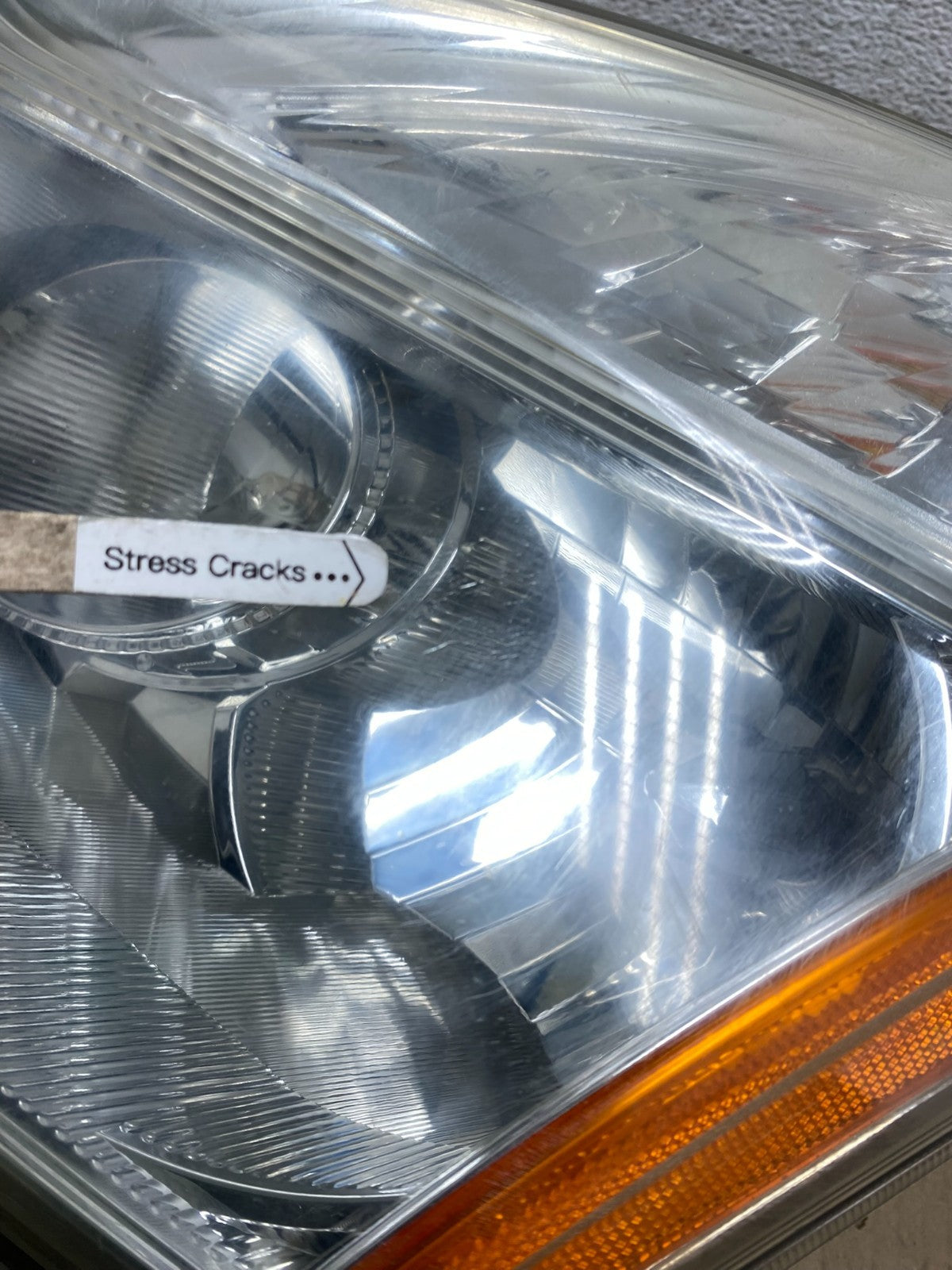 2008 to 2013 Nissan Rogue Left Driver LH Halogen Headlight AE6954 DW4